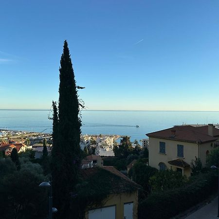 Le Vigia-Vue Mer-Terrasse-Climatisation-Parking Menton Buitenkant foto