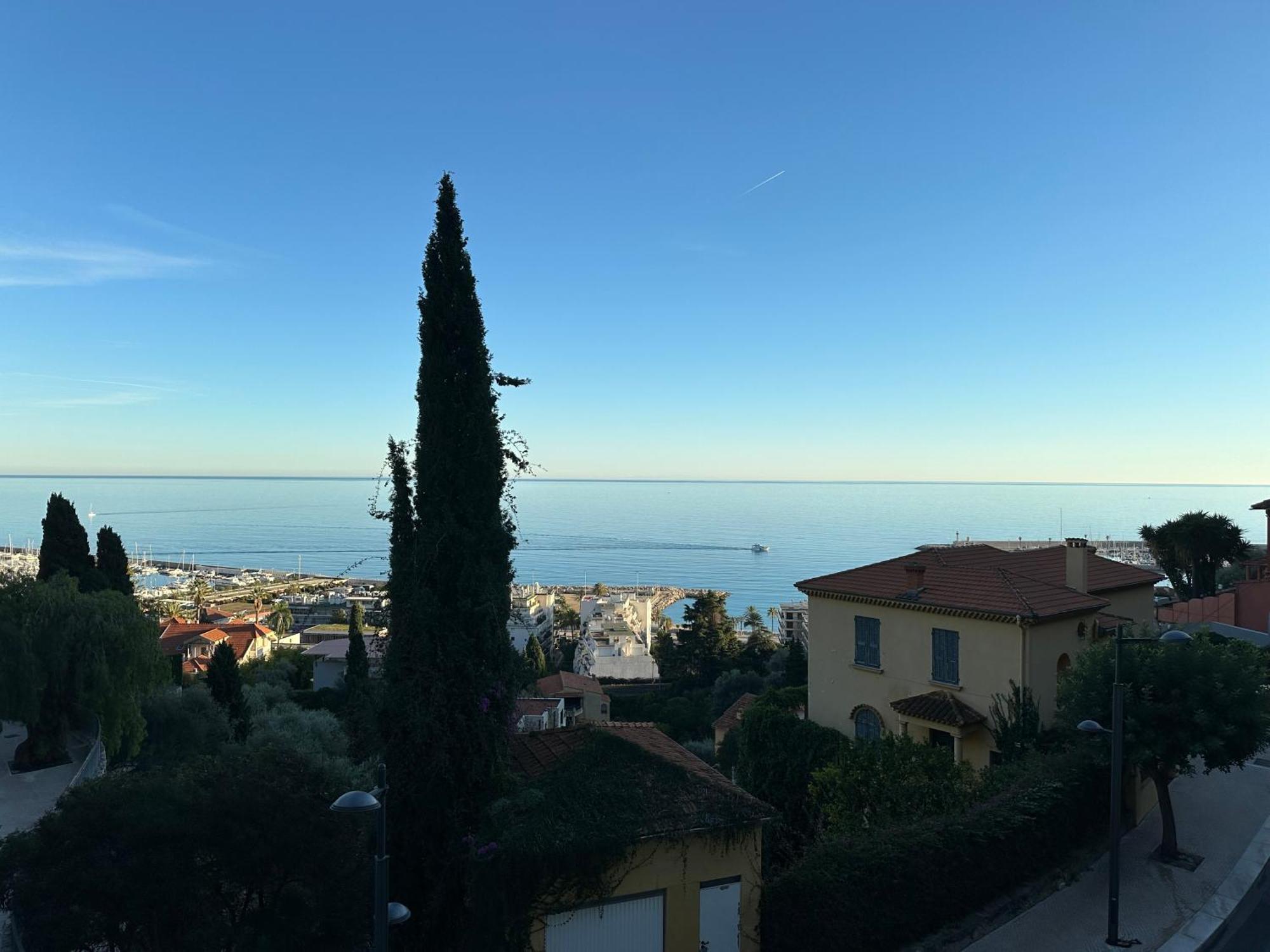Le Vigia-Vue Mer-Terrasse-Climatisation-Parking Menton Buitenkant foto
